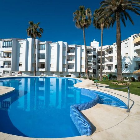 Palmeras 31 Menyber Apartment Nerja Exterior photo