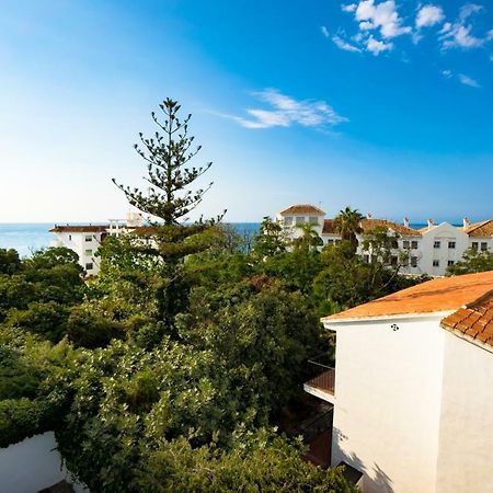 Palmeras 31 Menyber Apartment Nerja Exterior photo