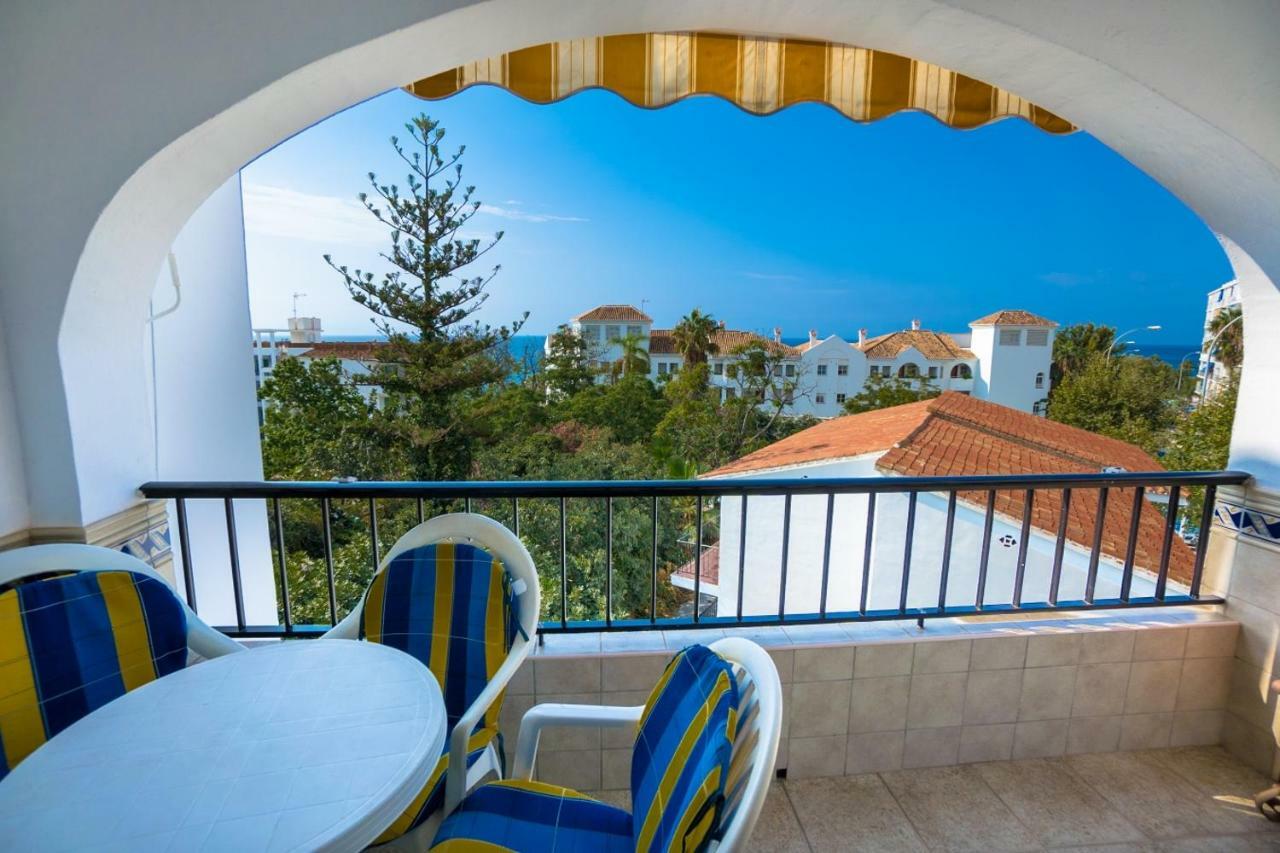 Palmeras 31 Menyber Apartment Nerja Exterior photo