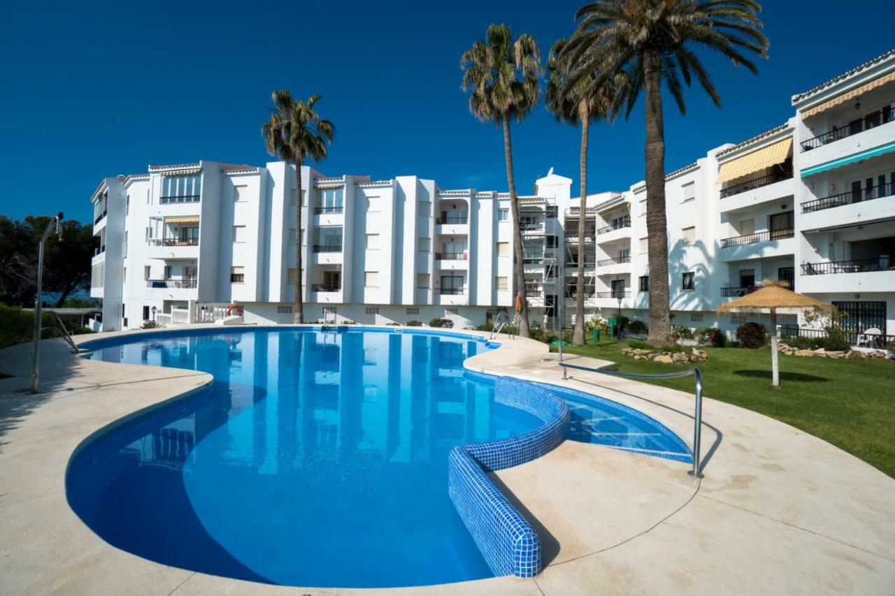 Palmeras 31 Menyber Apartment Nerja Exterior photo