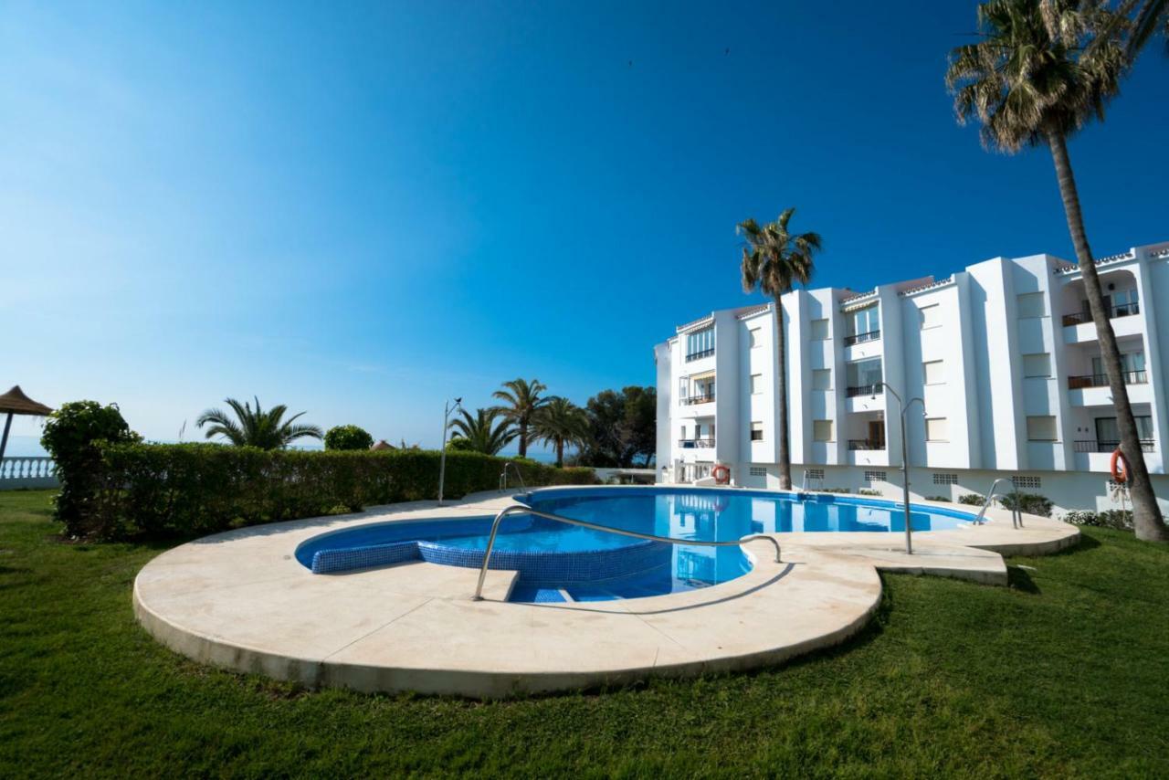 Palmeras 31 Menyber Apartment Nerja Exterior photo