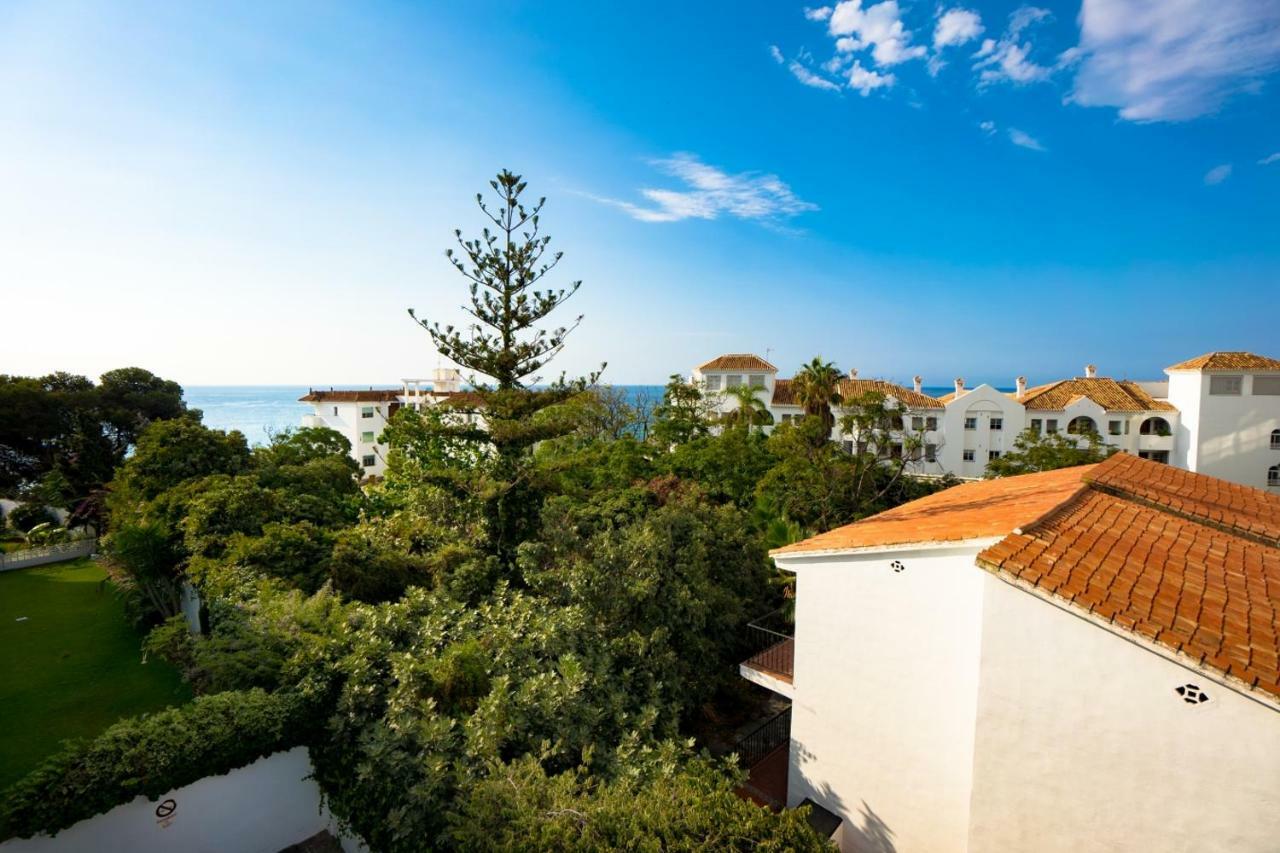 Palmeras 31 Menyber Apartment Nerja Exterior photo