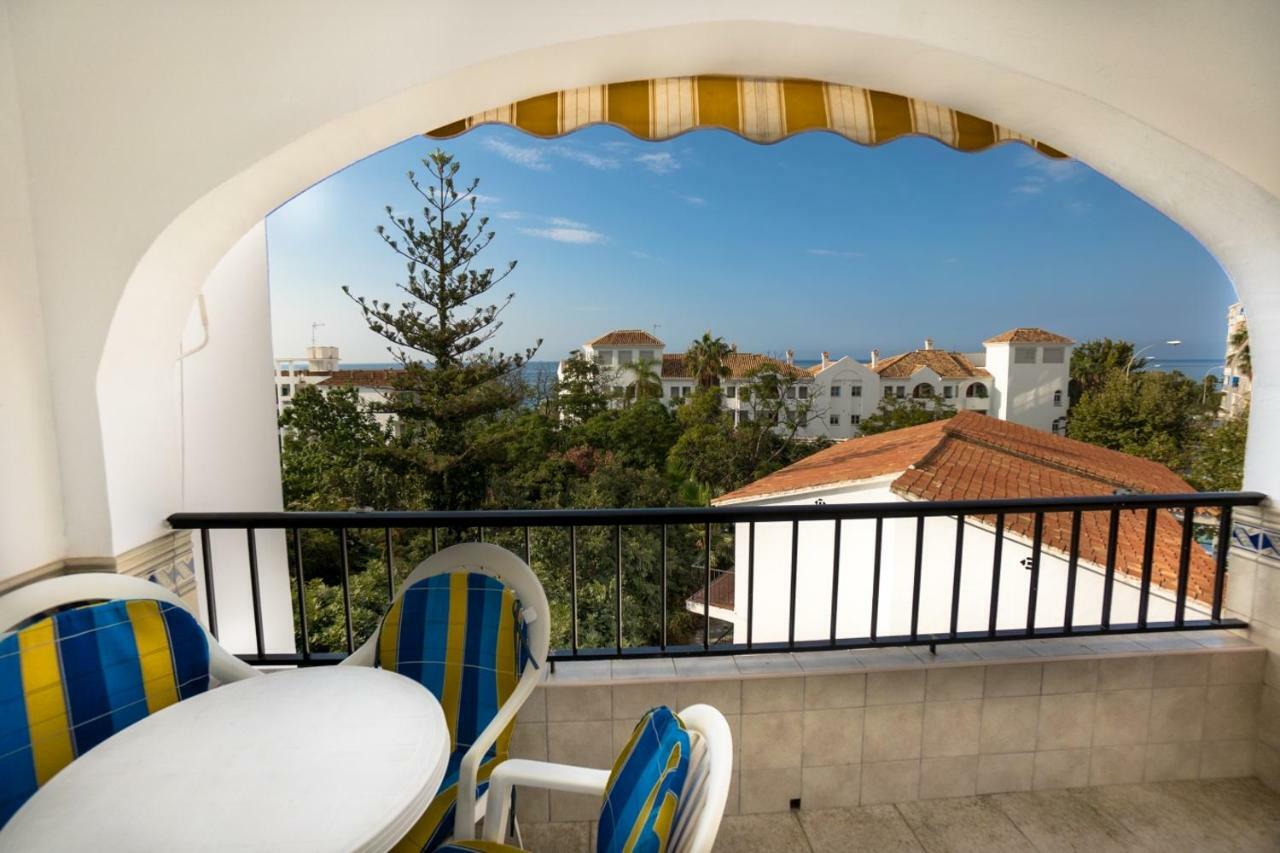 Palmeras 31 Menyber Apartment Nerja Exterior photo